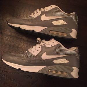 🔥 Nike AirMax 1 90’s very clean 🚨 air max 10.5